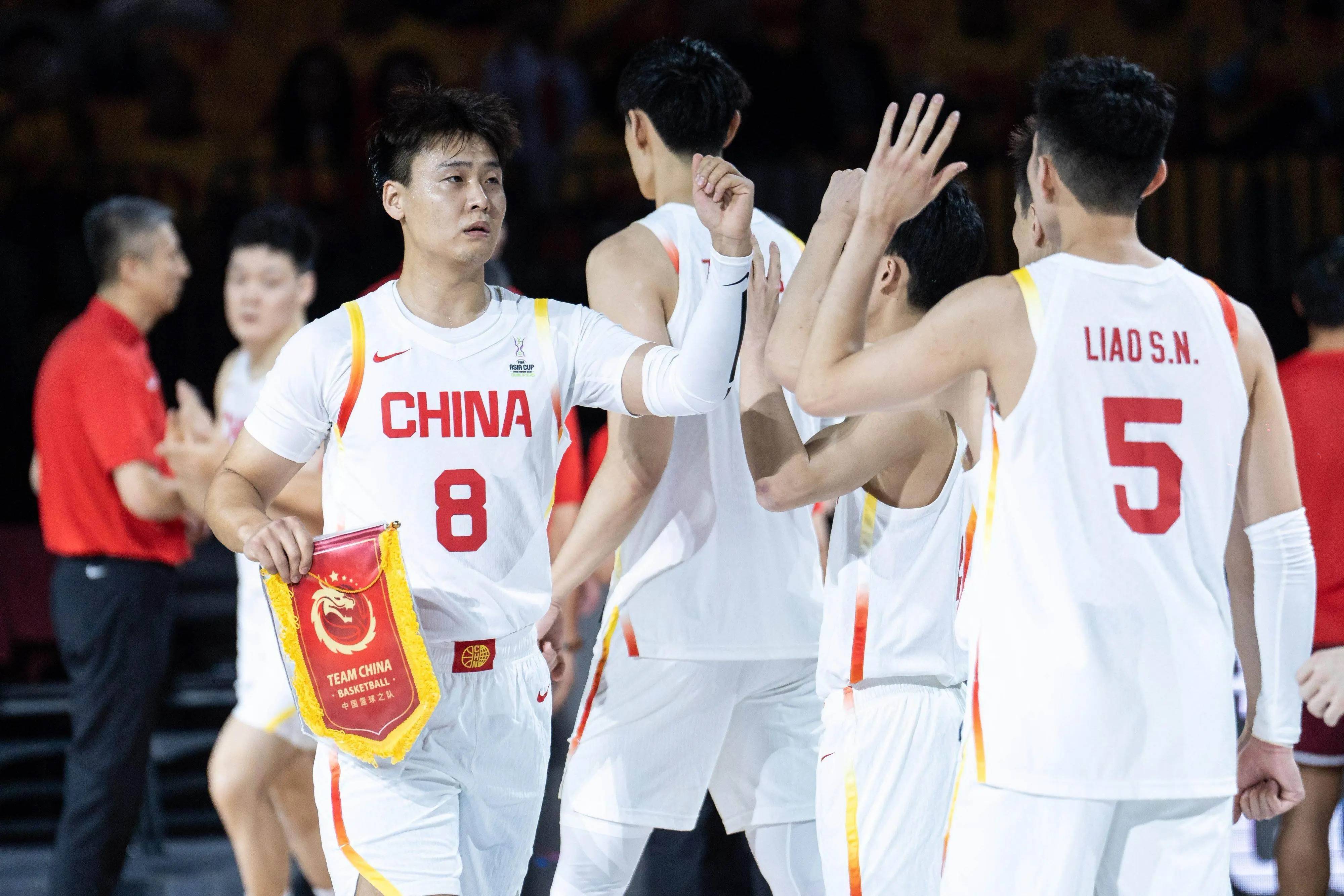 赛后CBA季后赛焦点战，深圳男篮单刀错失，管理层满意，团队化学反应显著的简单介绍