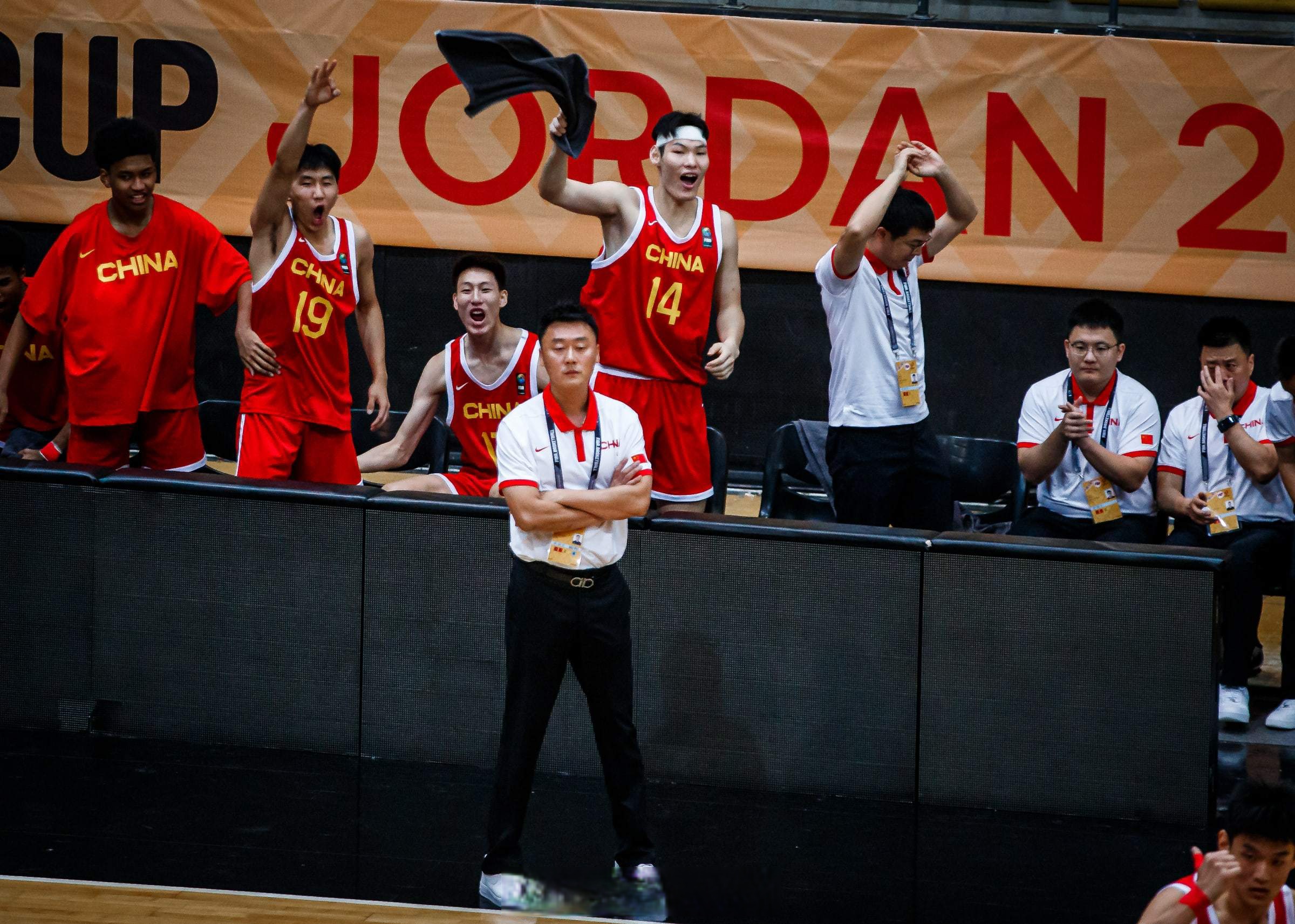 包含太狠了！赛后丹佛掘金备战全明星赛金州勇士绝杀压哨备战CBA季后赛，浙江队门线救险备战国王杯的词条