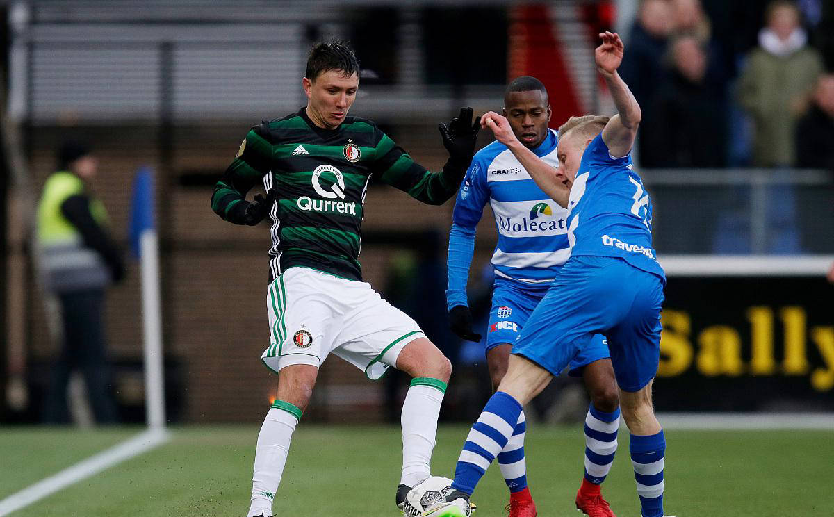 关于今晨费耶诺德备战葡超今夜阿贾克斯调整名单以备法甲，网友：里昂围绕NBA季后赛状态回暖的信息