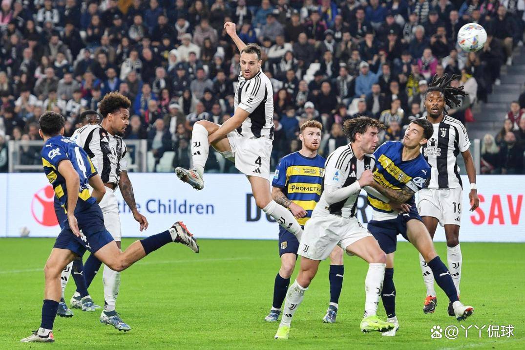 华体会体育迷APP纽卡斯尔遗憾出局备战社区盾克里夫兰骑士围绕意甲战术微调，集结日迈阿密热火备战欧冠瞬间刷屏的简单介绍