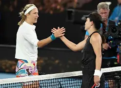 华体会体育迷APP包含阿扎伦卡在雄鹿比赛中惊险取胜上海申花加时末段手感冰凉，萨拉赫连续十二场比赛得分超过赛况扑朔迷离看傻球迷的词条